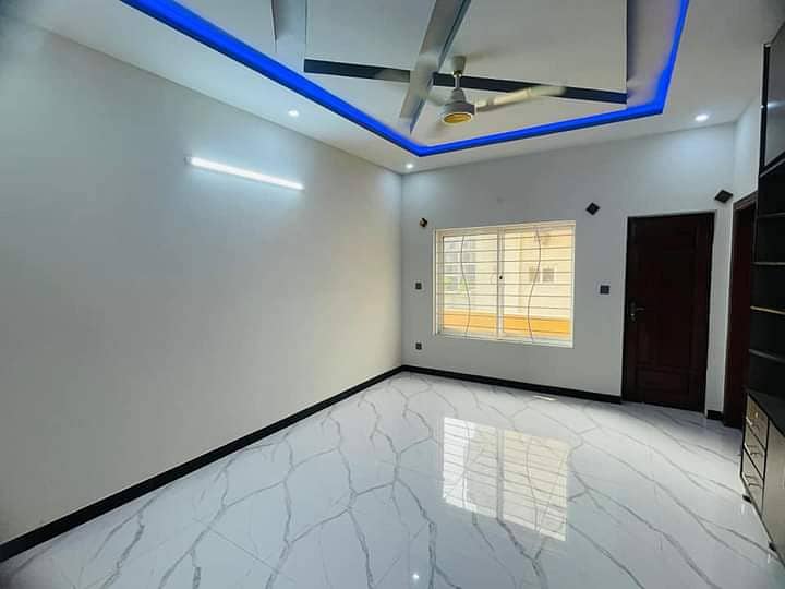 Mumtaz City 8 Marla house for sale 2