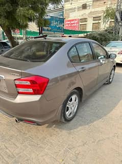 Honda City IVTEC 2015 Manual B/T Corolla (03408242759