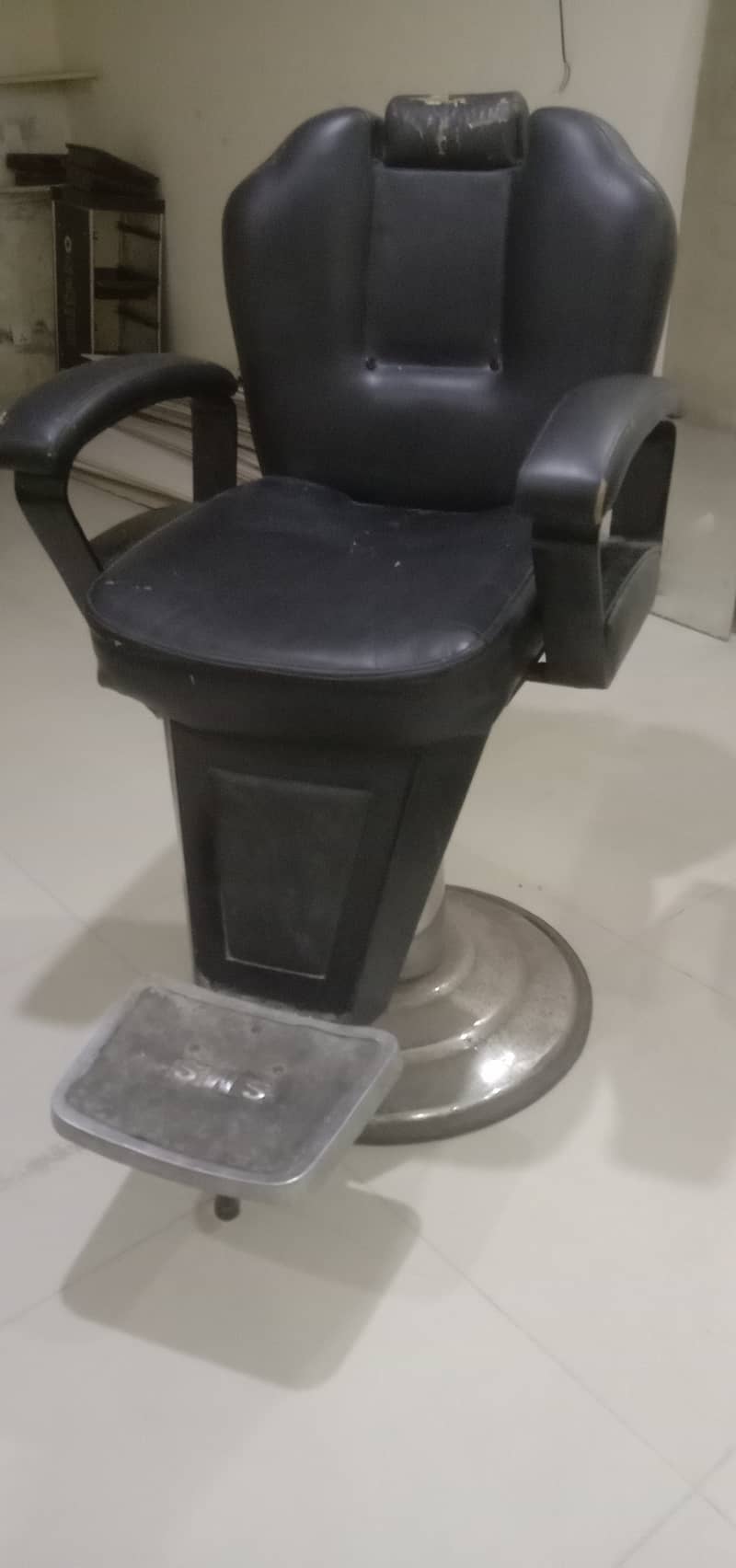 Salon Chairs 5