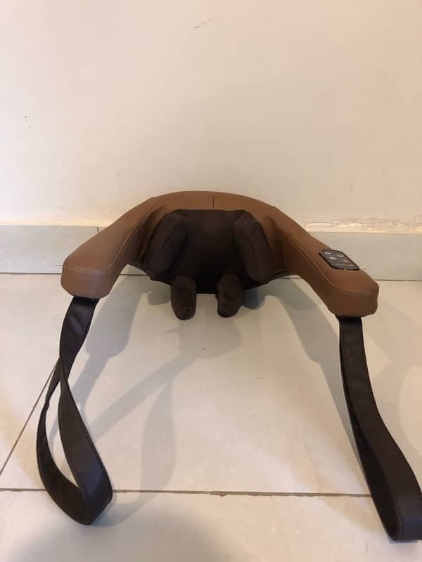 Neck And Shoulder Massager 4