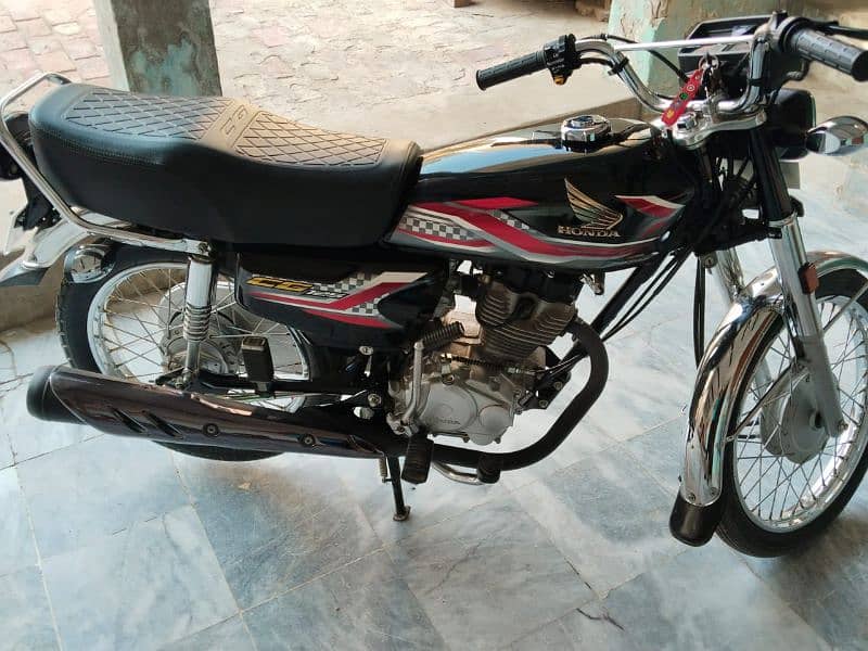 HONDA CG 125 LUSH and zero meter GENWAIN condition ma 2024 model pakka 0