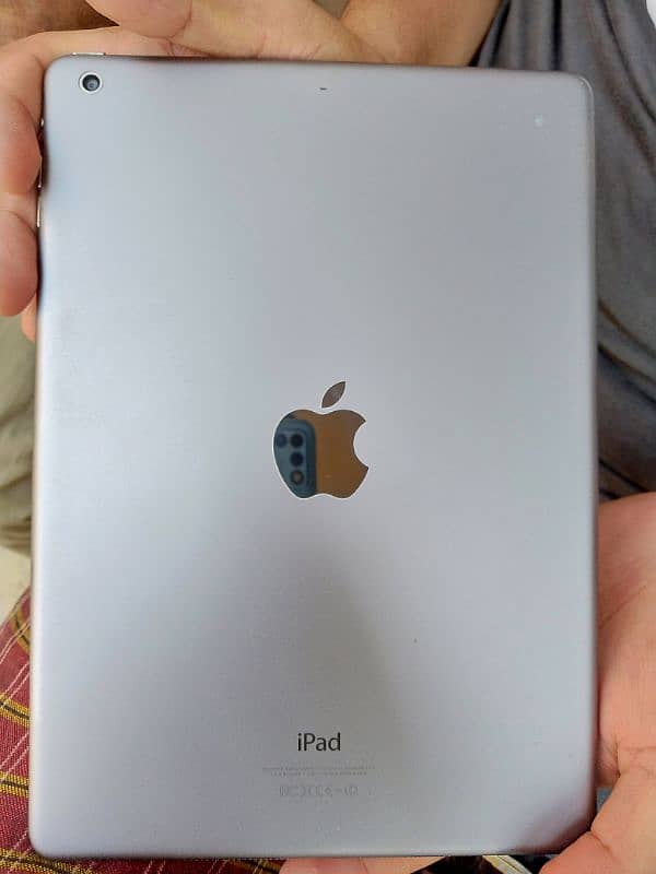 Apple iPad A1474 2