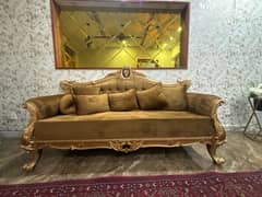 Royal crown sofa set