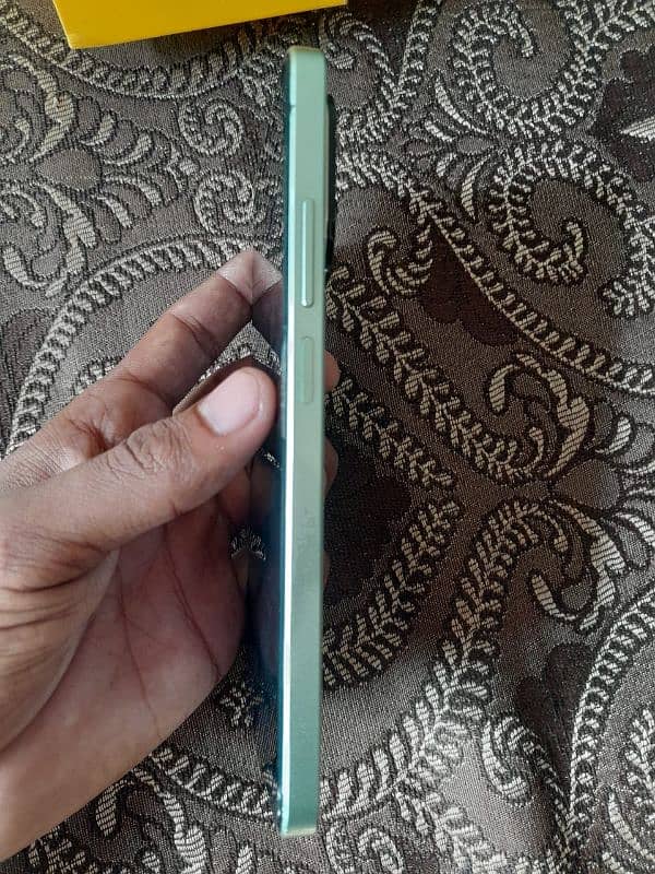 c67 realme good condition hai 6 month warranty be hai all ok hai 4