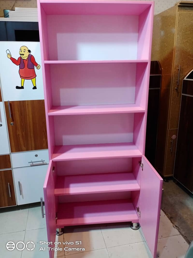 Medium safe/almari/wardrobe/almarih/lamination/uv/high gloss 6