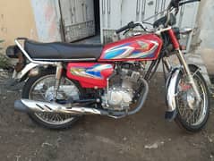 Honda 125 2022 model Urgent sale Home used bike