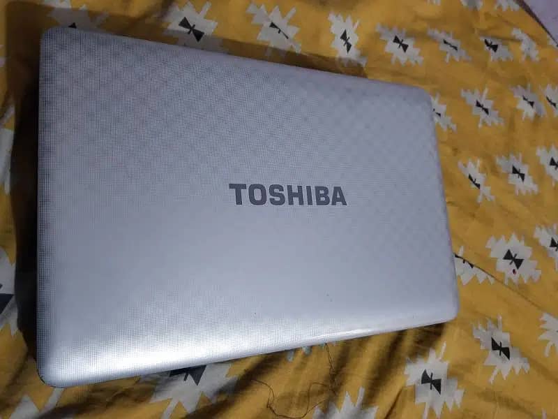 Toshiba Laptop L755S5214 1