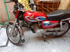 bikes for sale 2022 Honda 125  near shrakot Lahore