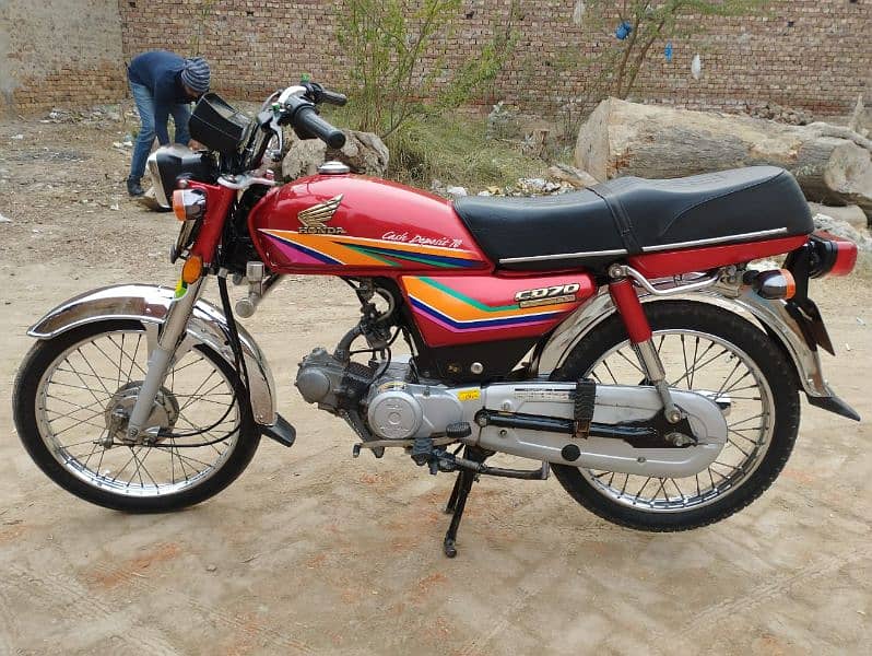 Honda 70 cc bike model 2012 for sale call number 03134933716 1