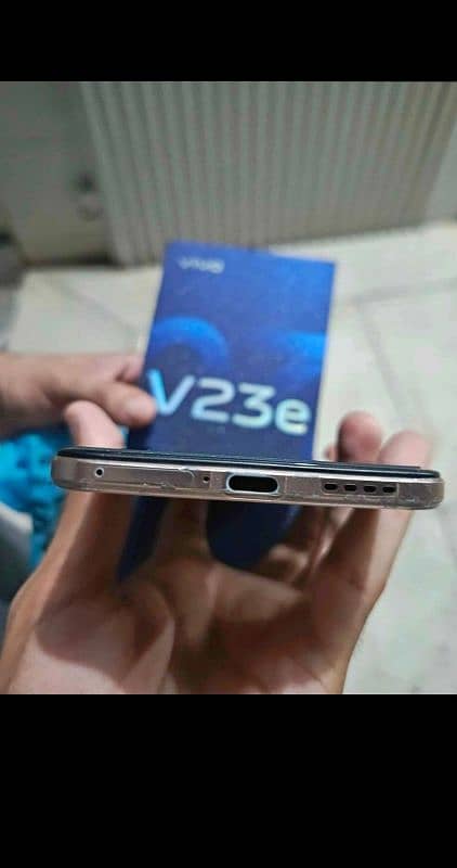 vivo V23e 8 /128 Daba and Charger 1