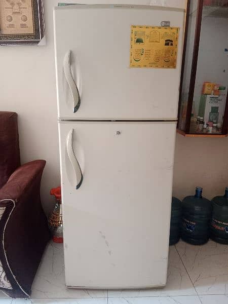 LG full size Refrigerator 8