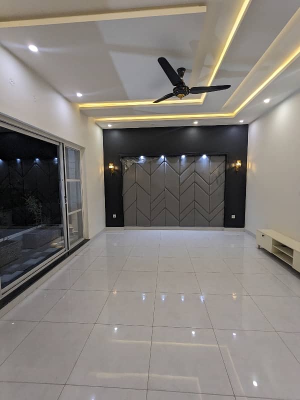 BRAND NEW VIP 1 KANAL Double Storey Double Unit Modern Stylish With Latest Accommodation Sami Commercial House Available For Sale In Main Boulevard Joher Town Lahore By Fast Property Services Lahore 9