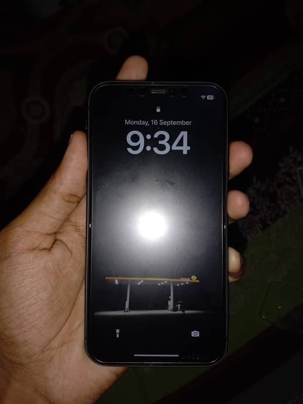 IPHONE 11 ( 64 GB) BH ( 87 ) J 1