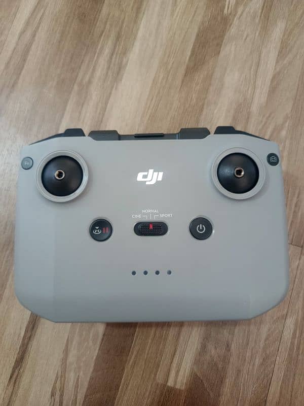 DJI Mini 2 Fly More Combo 10