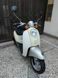 Ladies Scooty For sale