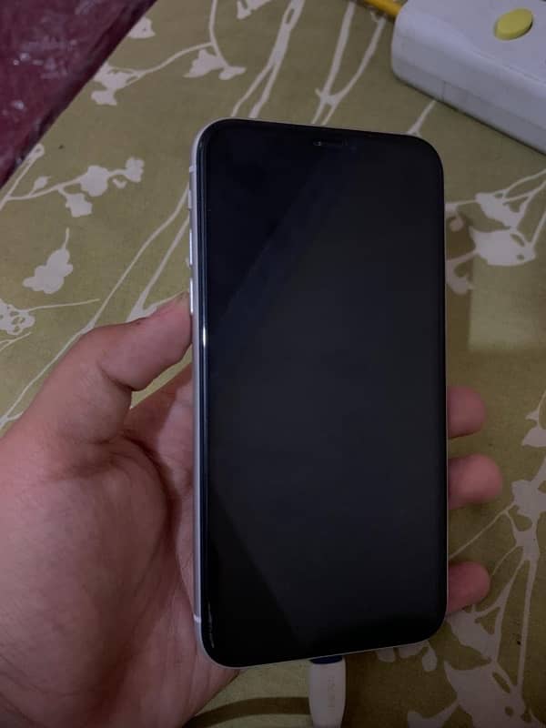 IPhone XR sim working 3