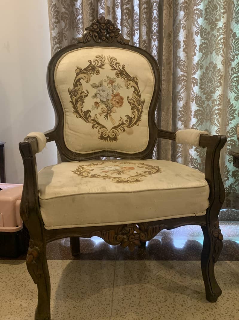 (QUICK SELLING) 1 TABLE 2 CHAIRS SET 4