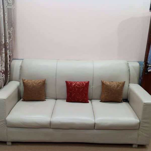 2+2+3 seater sofa for sale (in good condition) 0