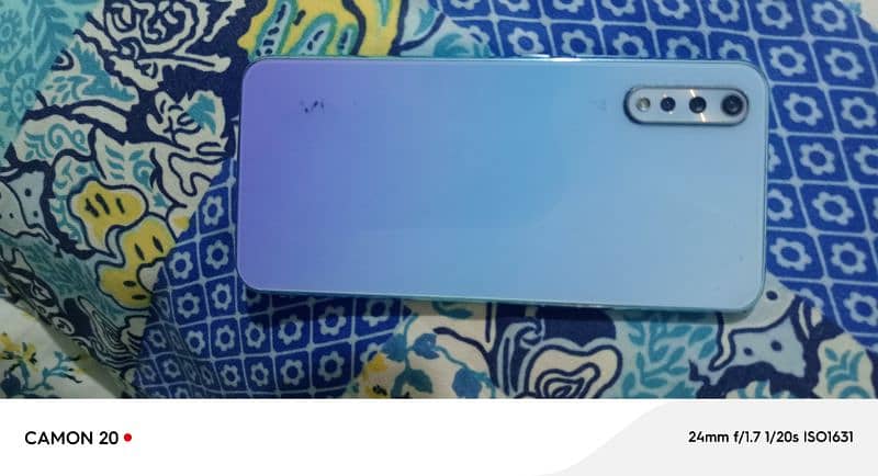 vivo s1 4 128 2