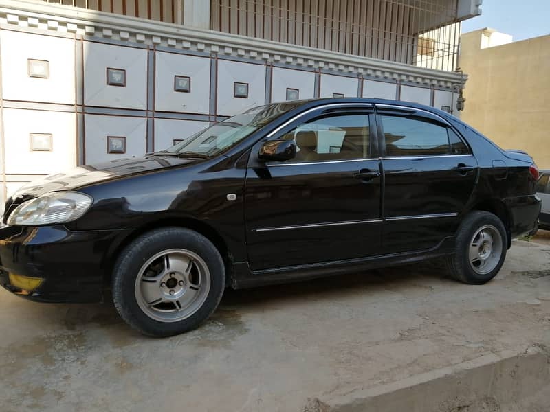 TOYOTA COROLLA SE SALOON, 2003 9