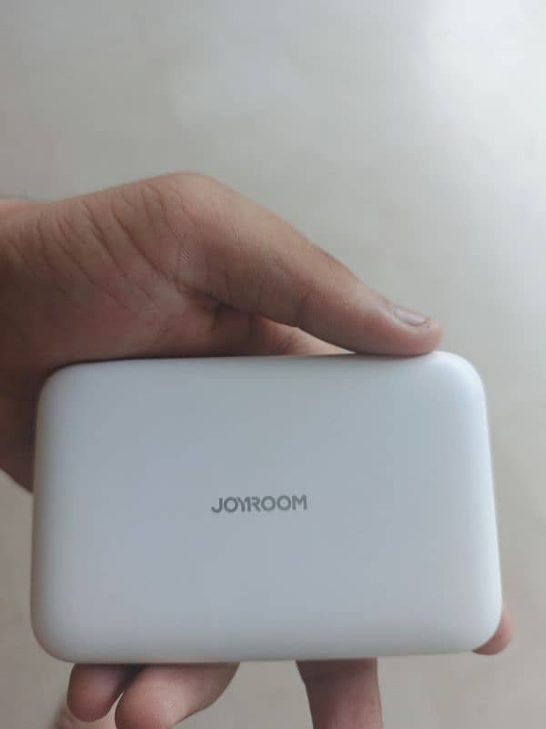 Original Joyroom 10,000 Mah Magsafe Powerbank 2