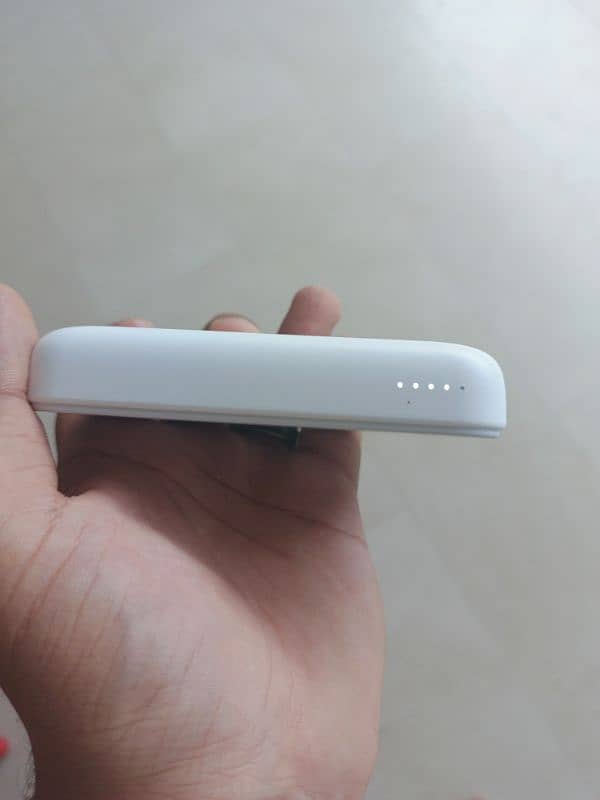 Original Joyroom 10,000 Mah Magsafe Powerbank 3