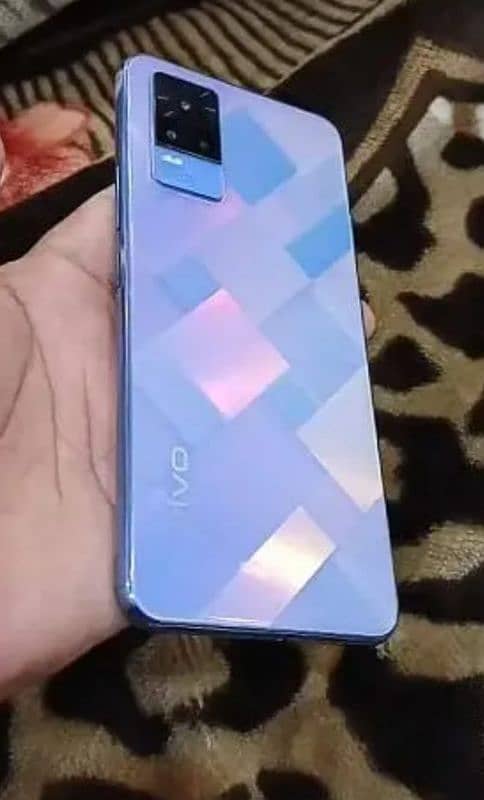 VIVO V21e urgent sale 1