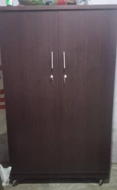 Dobuble Door Wood Almari 10/10 Conditioan For sale