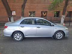 Toyota Corolla 1.6GLI AT Medium Silver for Sale in very good condition