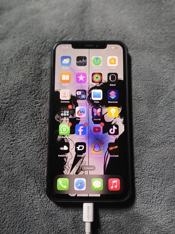 iPhone XS Max 5