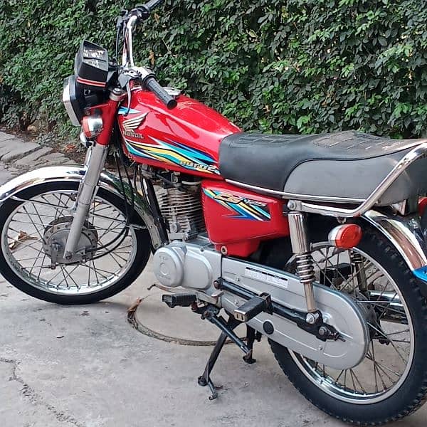 Honda 125 2019 model Golden nomber 6