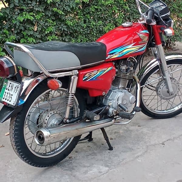 Honda 125 2019 model Golden nomber 7