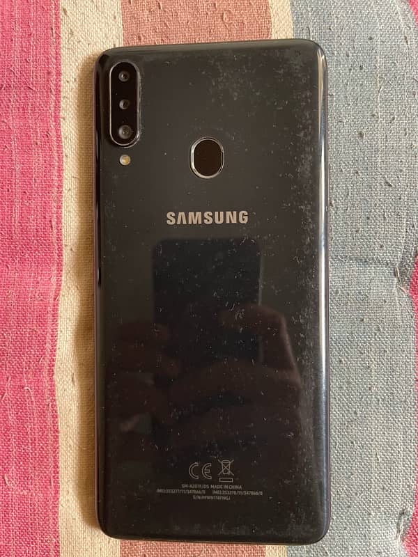 Samsung a20s with original charger and cable 4