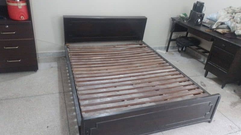 Used wooden bed 5