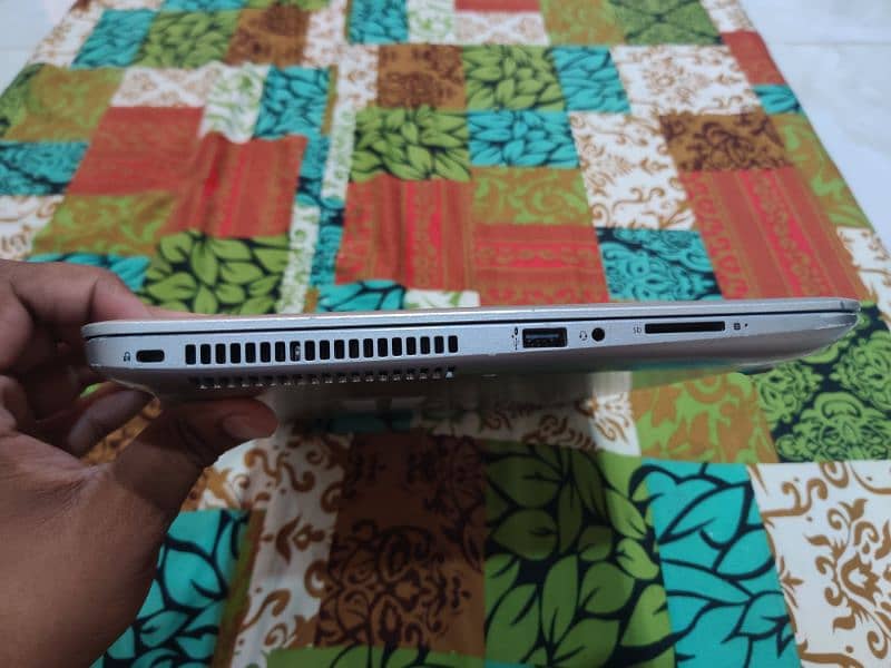 HP Core i5 7th generation 4