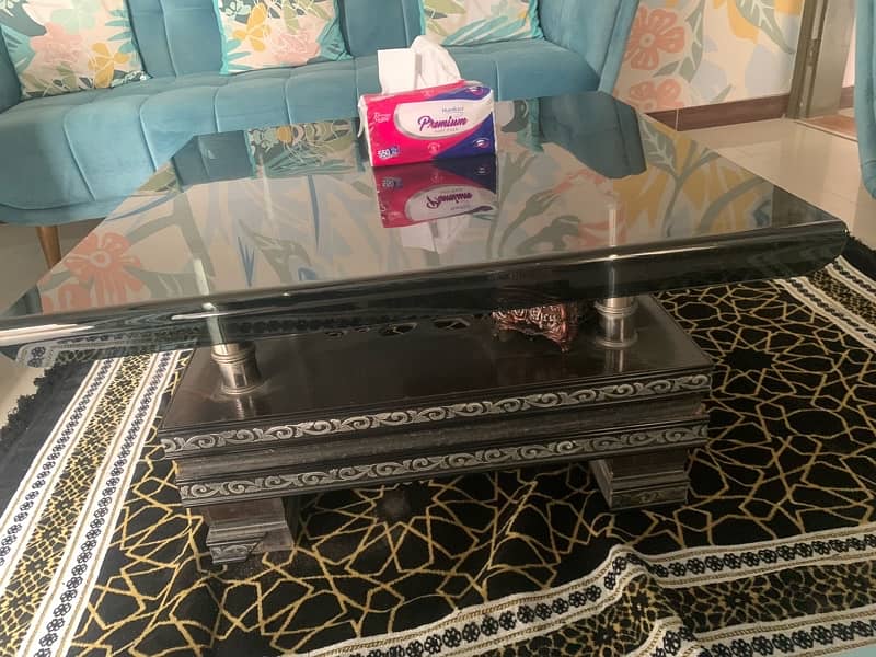 Elegant Black Glass Center Table – Perfect for Any Living Room 2