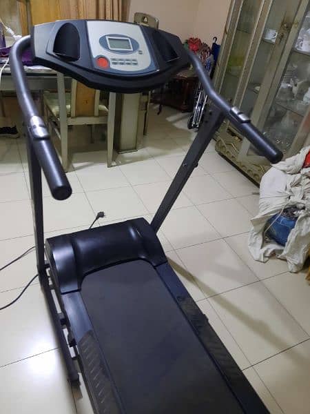 Slimline Treadmill (Black) – Good Condition! 3