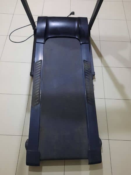 Slimline Treadmill (Black) – Good Condition! 4