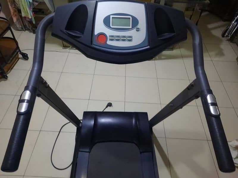 Slimline Treadmill (Black) – Good Condition! 5