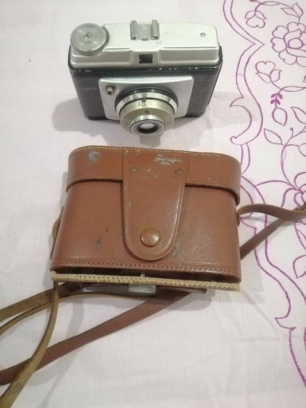 Vintage 1955 Dacora Digna Camera 2