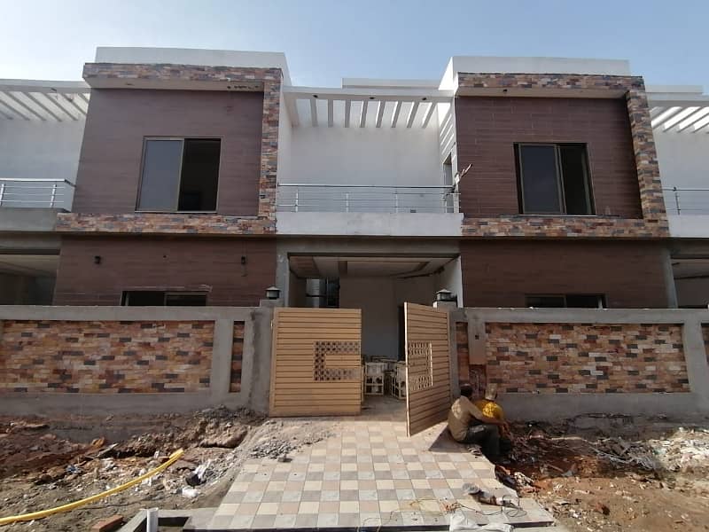 Prime Location House For sale Situated In DHA Defence 3