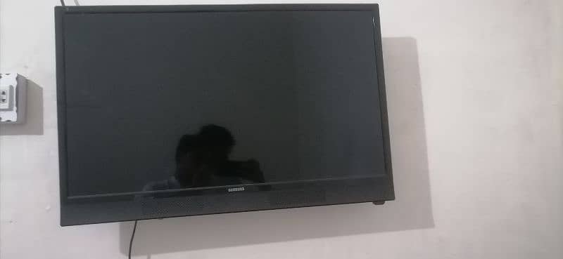 Samsung 32 inch screen 2