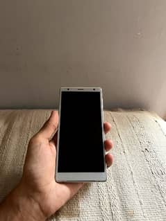 Sony Xperia xz2 in excellent condition best for gaming