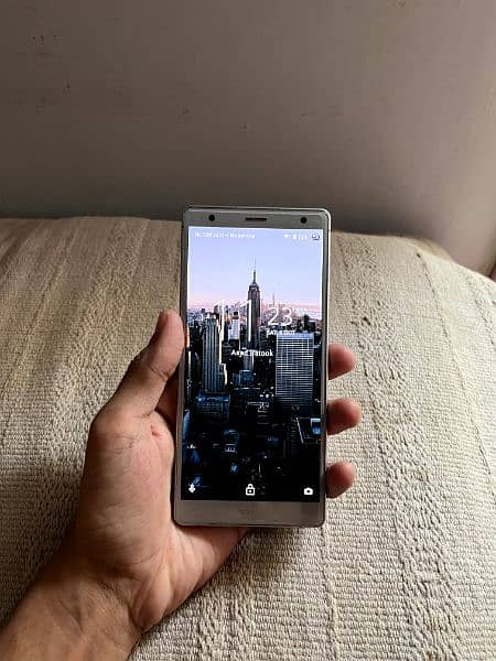 Sony Xperia xz2 in excellent condition best for gaming 6