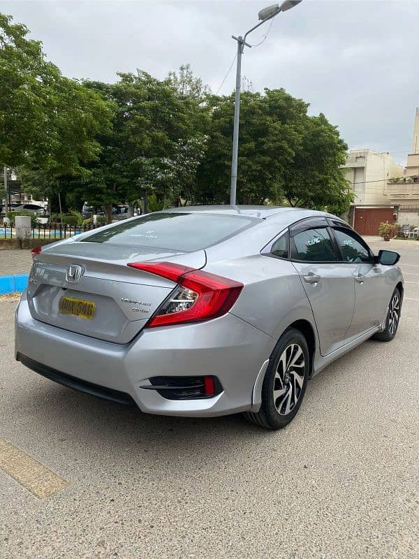 Honda Civic Orie prosmaticl 2017 scratch less condition 3