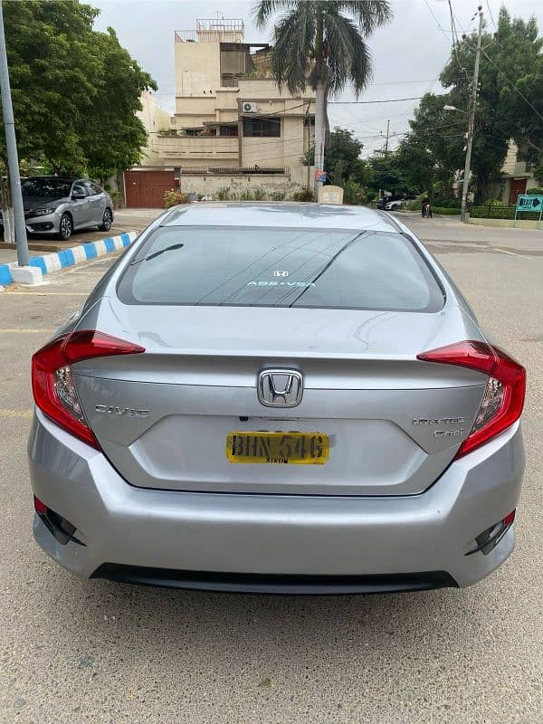 Honda Civic Orie prosmaticl 2017 scratch less condition 4