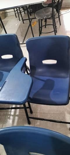 school college academy chair for sale only 2 mnth used