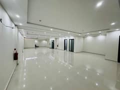 2500 square feet hall for rent in Gulberg main road rushing area market area best for gym and Snoker club best profit for snoker club and gym