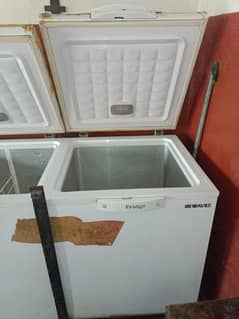 waves company freezer in excellent condition