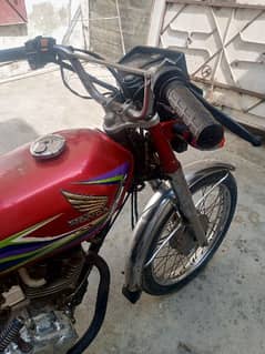 Honda 125 mod 16 ok condition